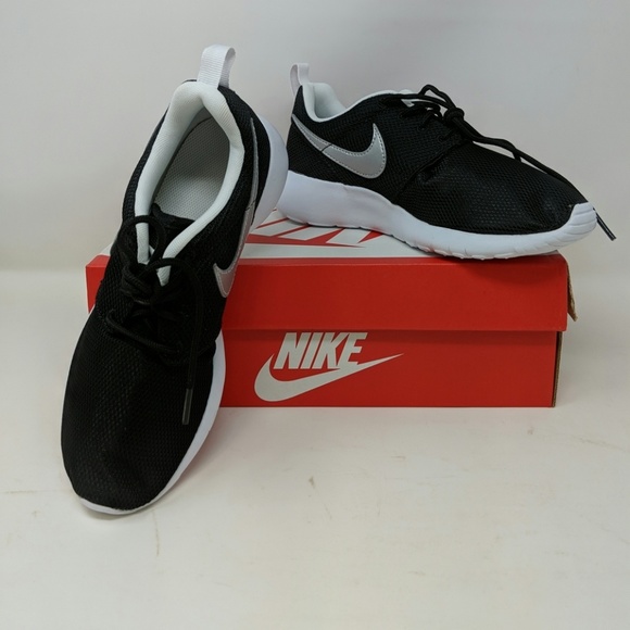 Nike Youth Roshe One (GS) - Picture 5 of 8